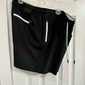 Motion Men’s athletic shorts